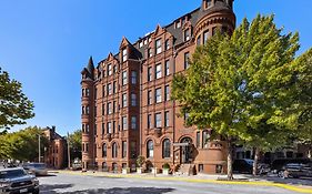 Brexton Hotel
